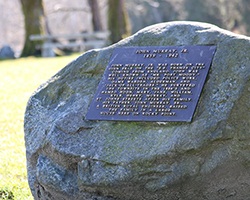 Stone marker for John Murray